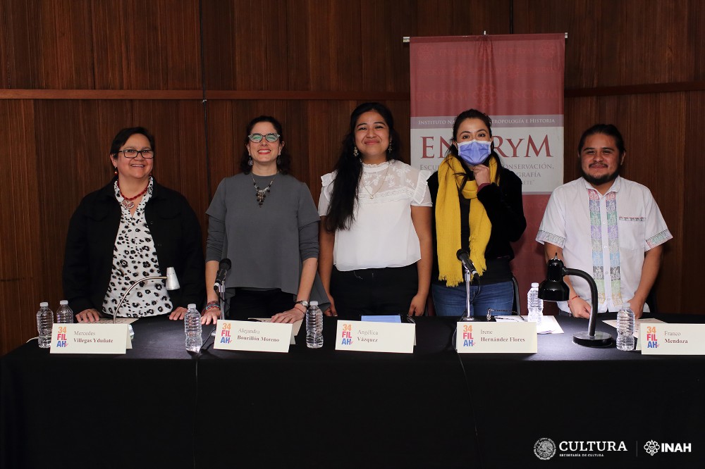 Mercedes Villegas,  Alejandra Bourillón, Angélica Vázquez,  Irene Hernández, Franco Mendoza. Foto: Gerardo Peña. INAH