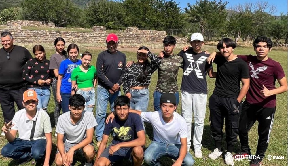 Alrededor de 20 jóvenes del CBTIS 27 participaron en el proyecto. Foto: Centro INAH Nayarit.