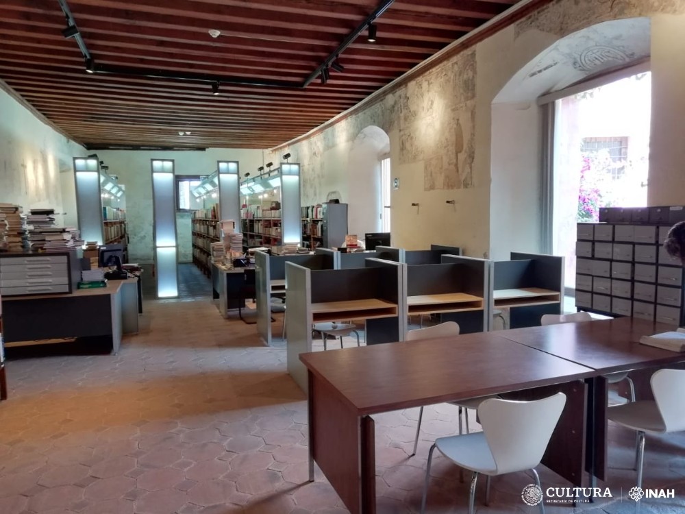 Biblioteca Andrés Angulo Ramírez, reabre al celebrar su 44 aniversario en el Museo Regional de Tlaxcala.