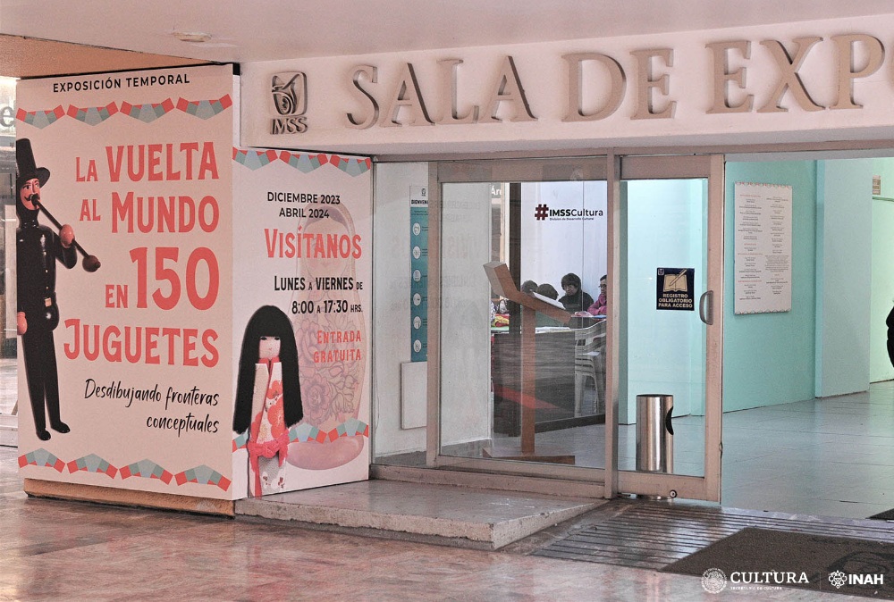 La vuelta al mundo en 150 juguetes, en el Centro Médico Nacional Siglo XXI. Foto: Melitón Tapia. INAH