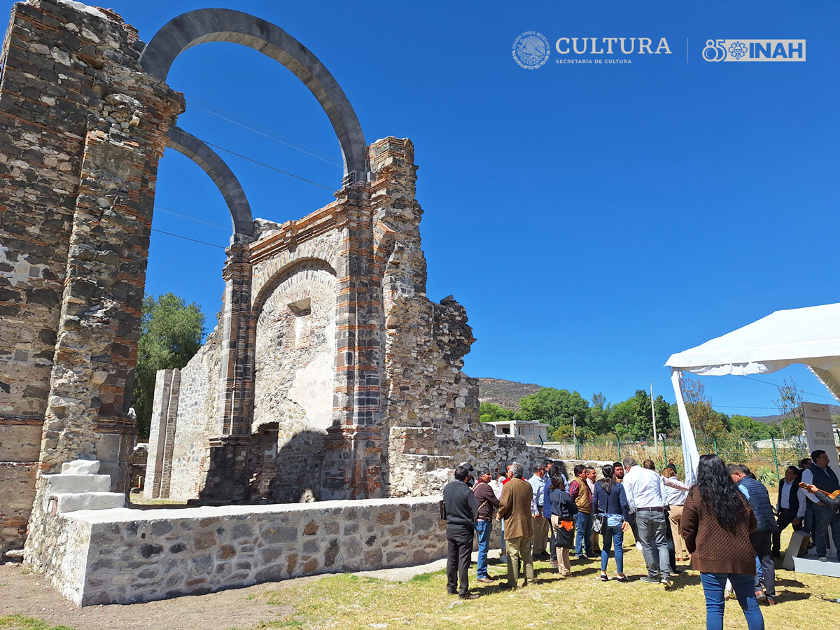 Entrega de constancia de obras en Tlaxcala. Foto: Centro INAH Tlaxcala