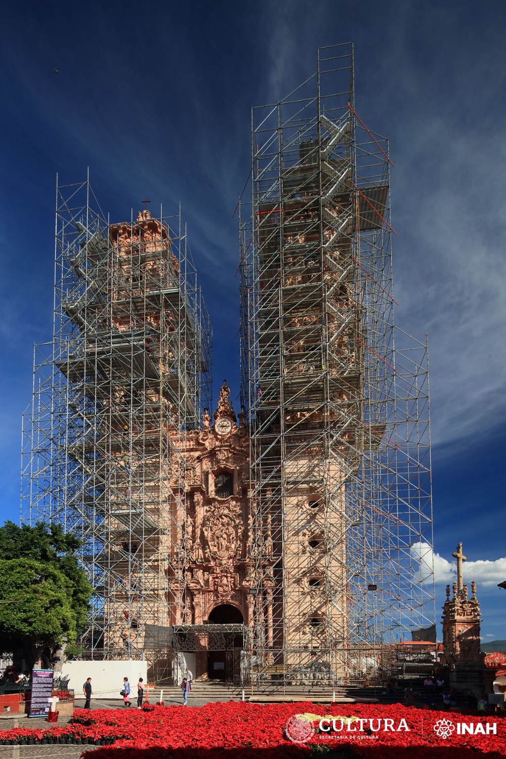 Como parte de la reciente temporada de trabajo, se instaló un andamio unidireccional para la restauración. Foto: Gerardo Peña Torres. INAH