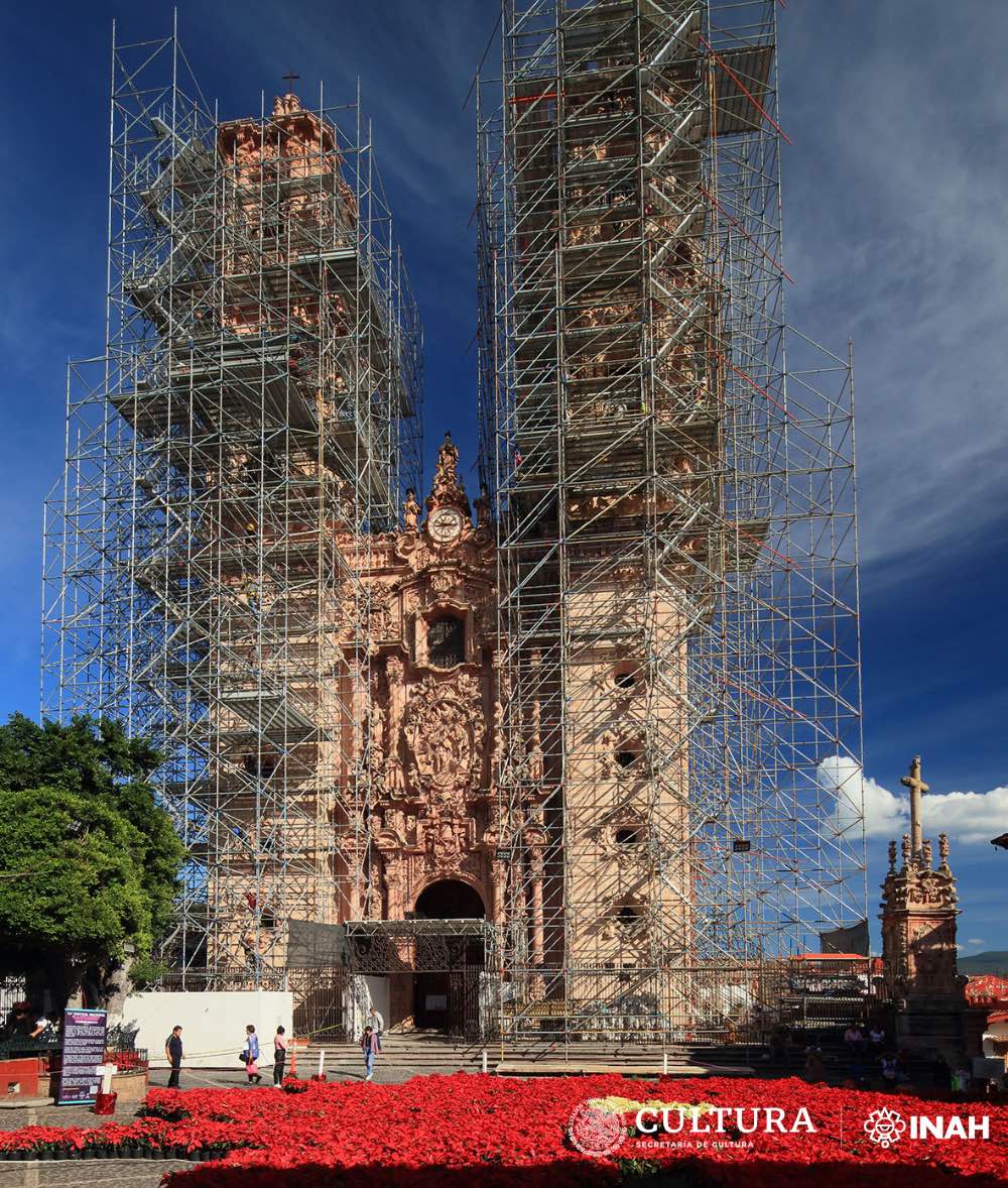 Como parte de la reciente temporada de trabajo, se instaló un andamio unidireccional para la restauración. Foto: Gerardo Peña Torres. INAH